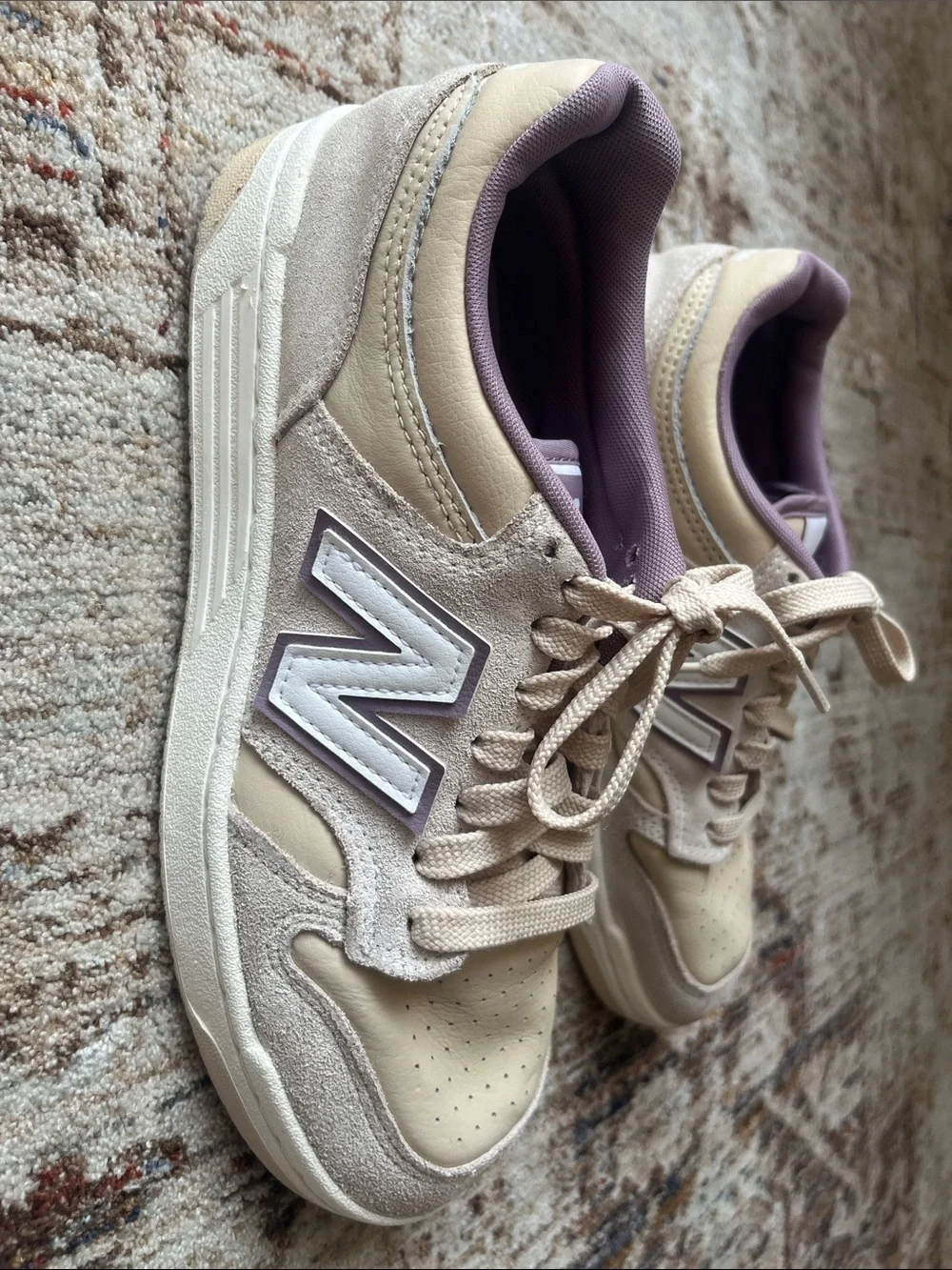 New Balance 480 Women's Cream & Lavender Low-Top Sneakers